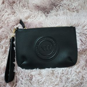 Nine West Clare Wristlet